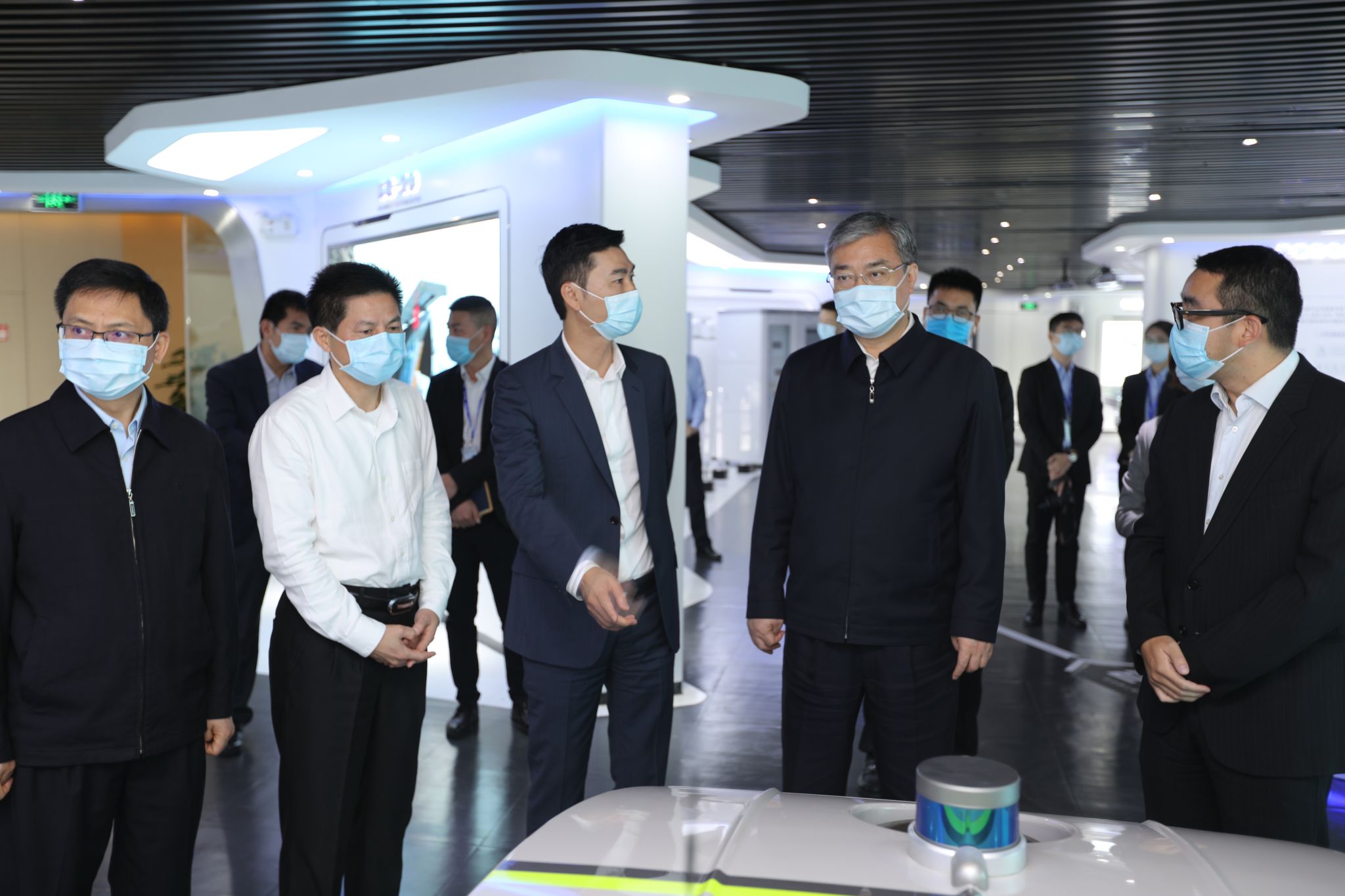 佛山市委书记鲁毅调研AG庄闲游戏环境，鼓励企业再接再厉创新高