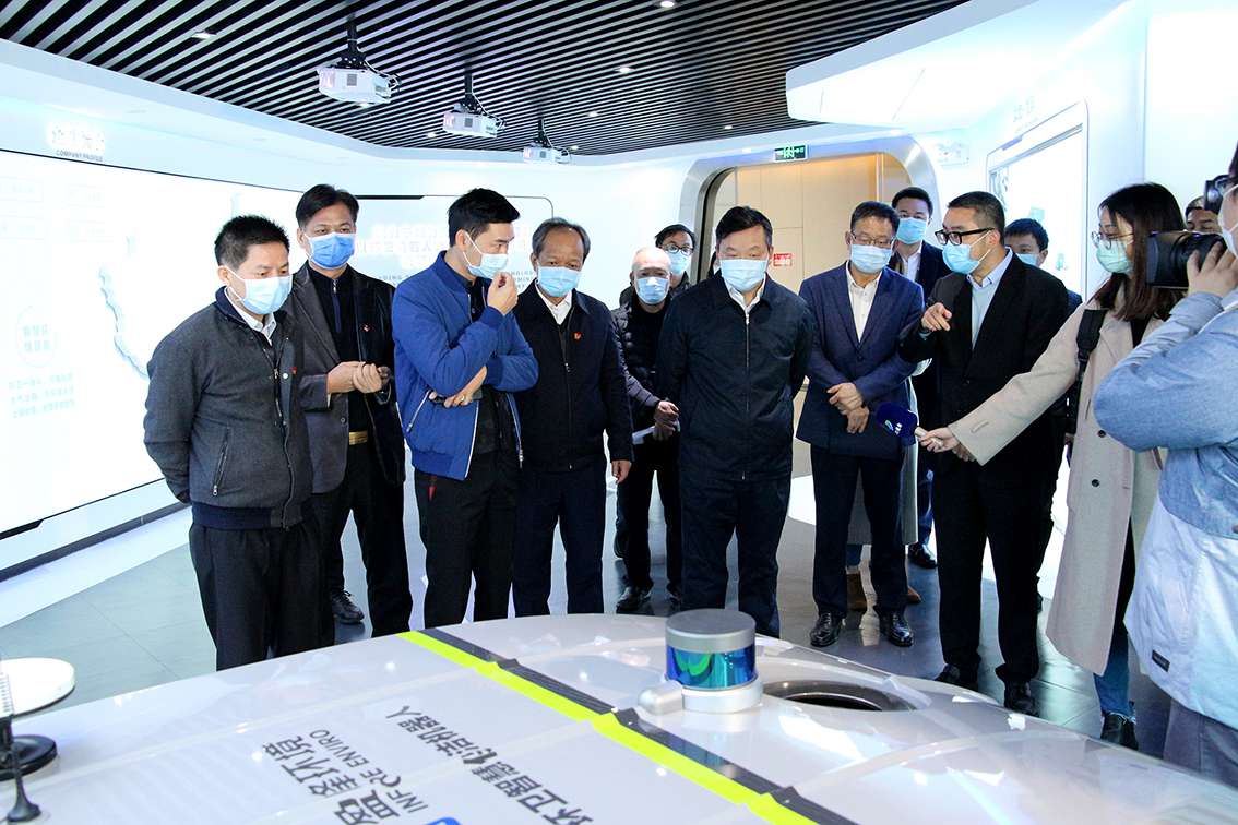 佛山市市长朱伟率队视察指导AG庄闲游戏环境复工抗疫工作，多款环卫消毒设备助力全国抗疫获赞！