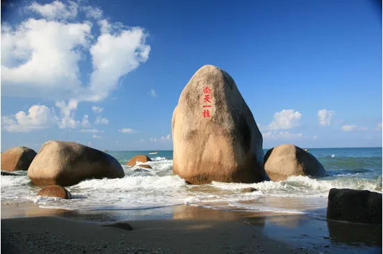 化身蓝海卫士，守护三亚海滨丨AG庄闲游戏环境首个“海域保洁”项目正式签约进场
